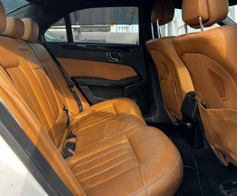 
								Mercedes-Benz E350 full									