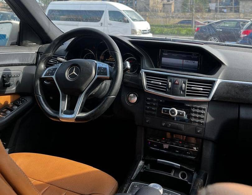 
								Mercedes-Benz E350 full									