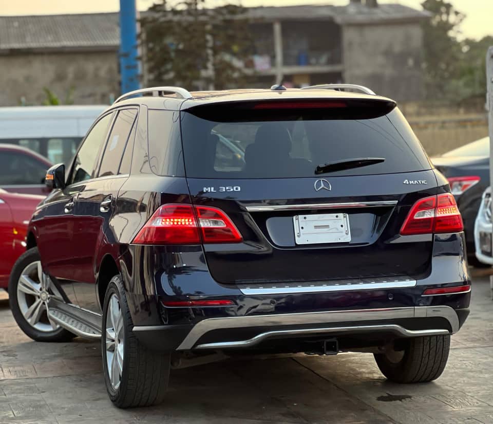 
								Mercedes Benz ML350 full									