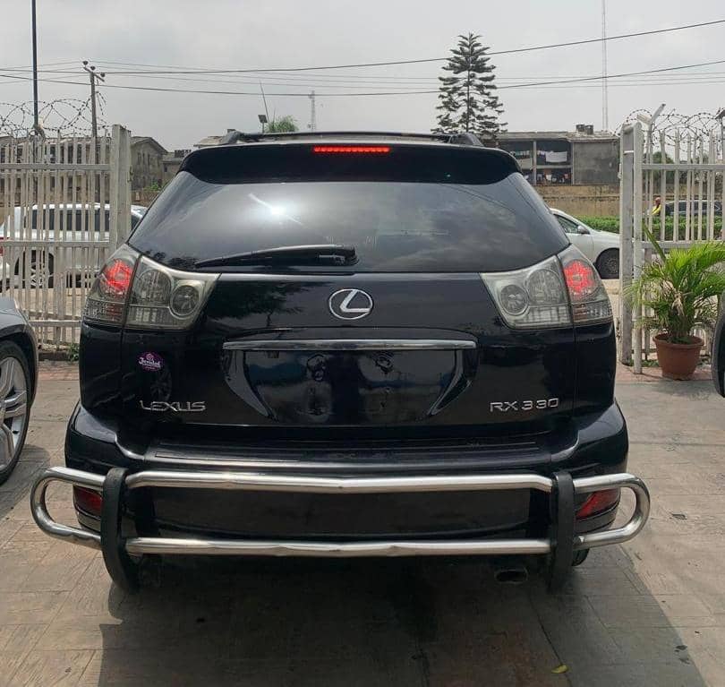 
								Lexus RX330 full									