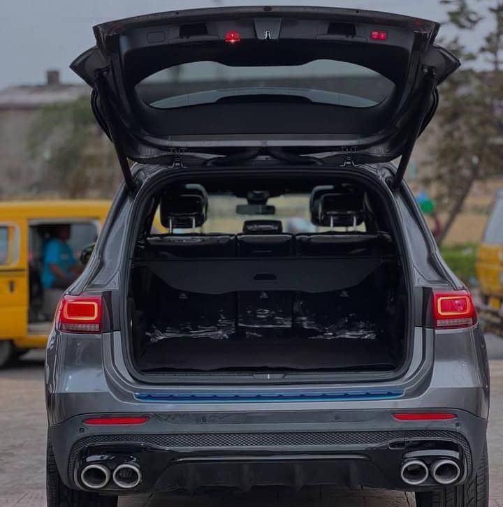 
								Mercedes Benz GLB250 full									