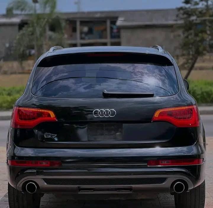 
								2014 Audi Q7 full									